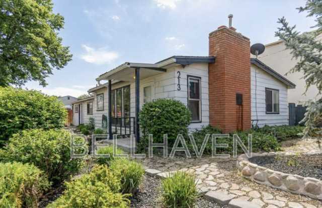 Photo of 213 W 37th St