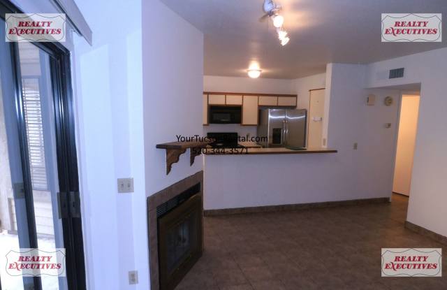 Midvale Park - The Village Condo with 2 bedrooms and 2 baths. Downstairs unit