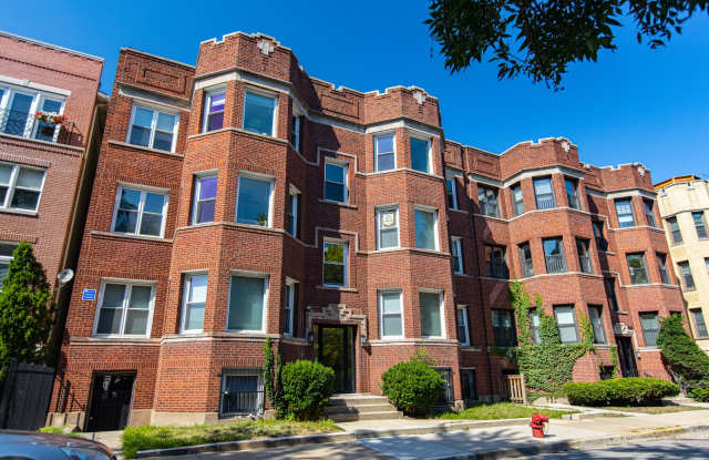 928 West George Street