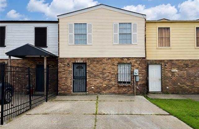 6628 HARBOURVIEW Drive