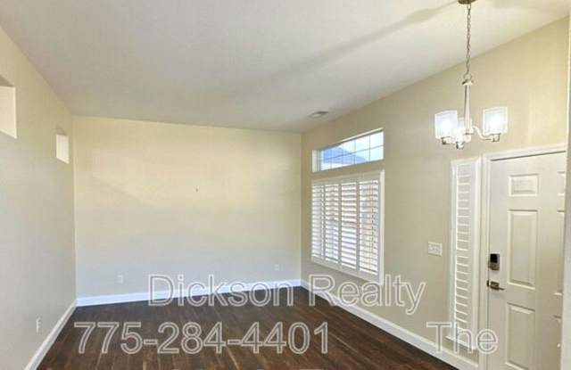 1390 N Foxglen Court