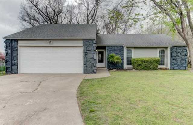 12003 East 85th Street North