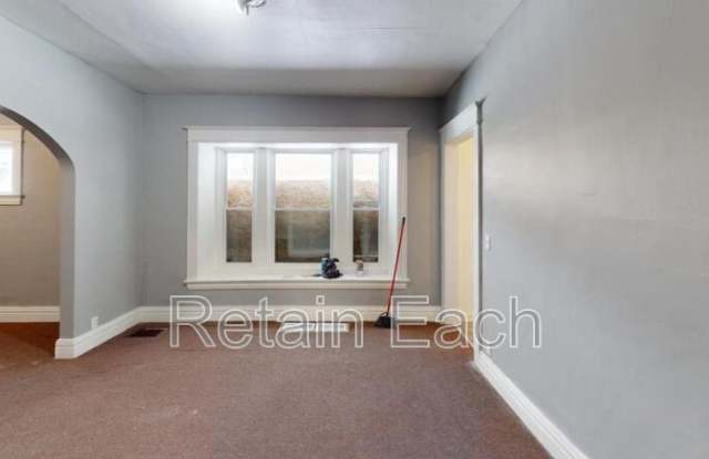 130 Weyl St