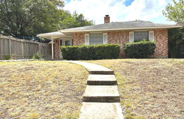 6216 RUE MARIELYNE ST