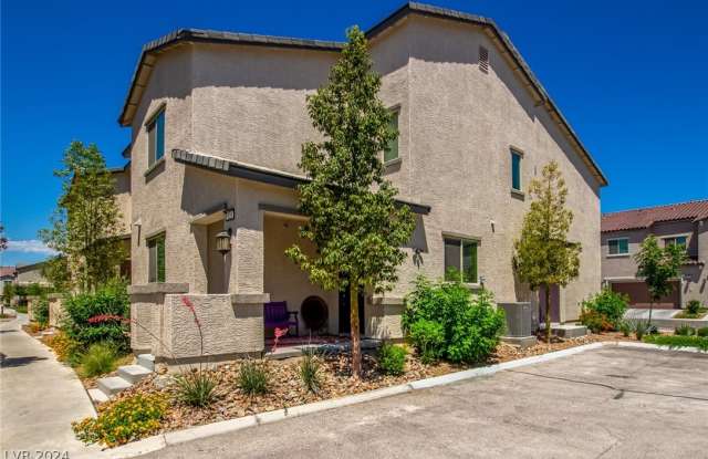 825 Star Estates Avenue