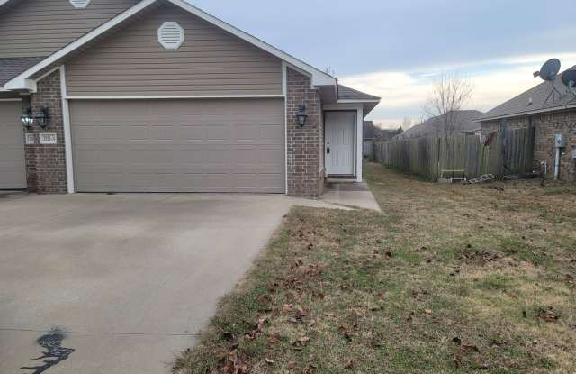 Photo of 3 Bedroom 2 bath Duplex in Alma