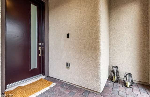 759 Rogue Wave Street