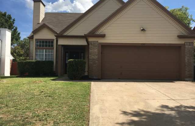 2561 Creekwood Lane - 2561 Creekwood Lane, Fort Worth, TX 76123