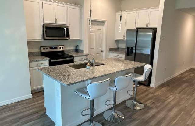 1099 NE Dania Circle