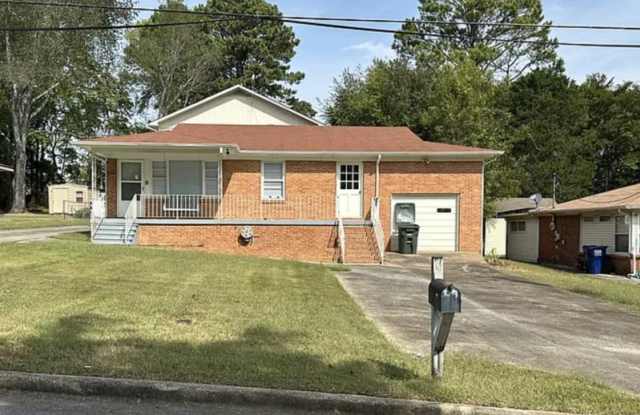 Photo of 2712 Garvin Road Northwest