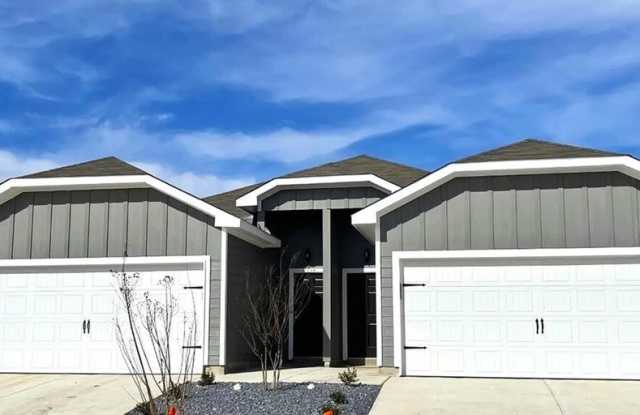 3434 Scott Circle