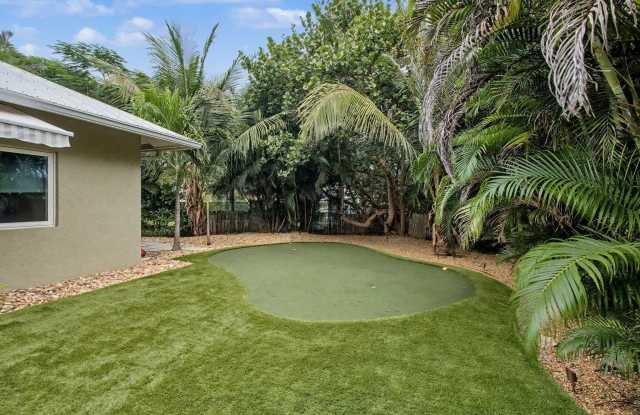 8121 SE Orchard Terrace