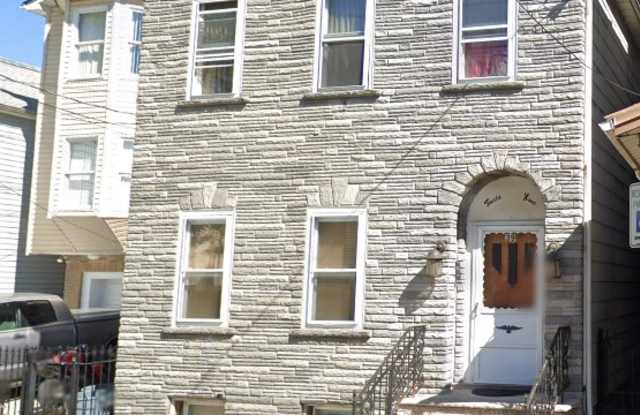 39 Napoleon Street - Ground Unit