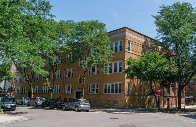 Andersonville - 2 Bed / 1 Bath - Heat Included - Dog Friendly - 5007 North Glenwood Avenue, Chicago, IL 60640