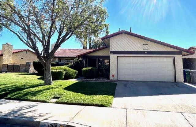 1306 Pasteur Drive - 1306 Pasteur Drive, Lancaster, CA 93535