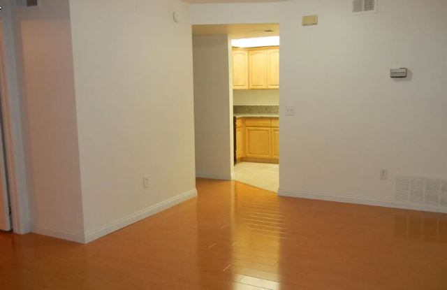 Photo of 1468 Corson St