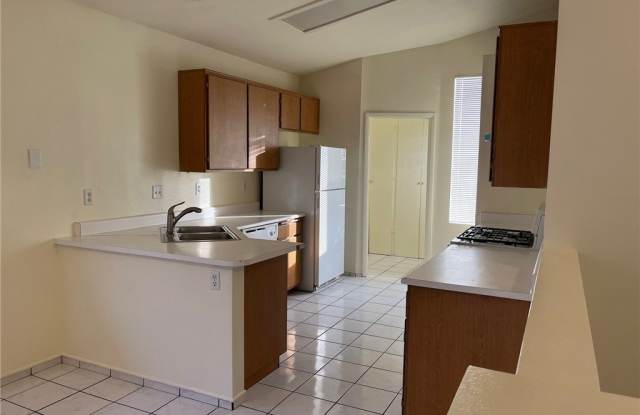 2418 Grand Prize Avenue