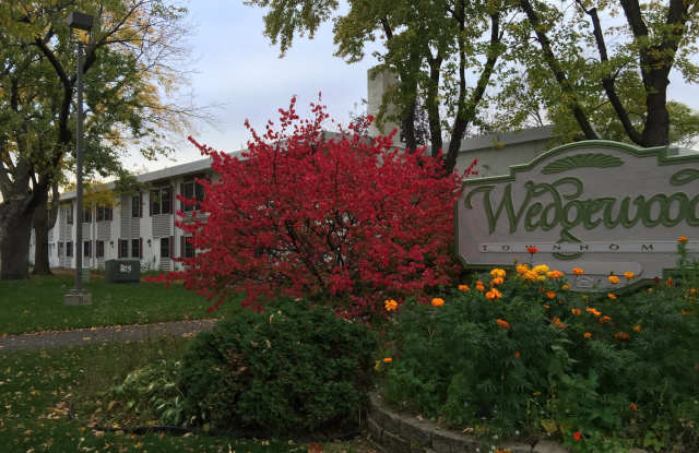 Photo of 1531 American Blvd E