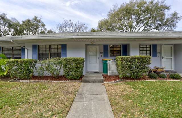 Renovated 2-Bedroom, 2-Bath Condo in Eustis