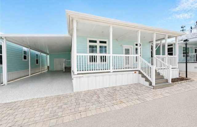 35 NE Nautical Dr.