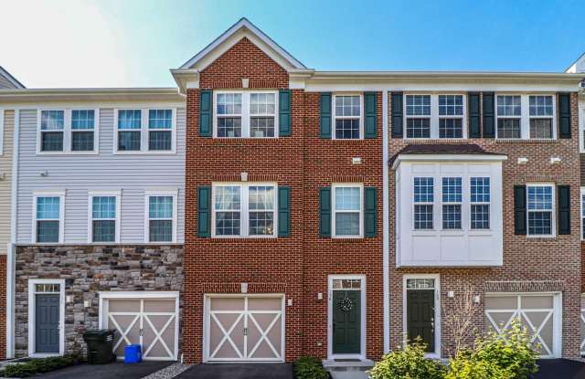 158 Waypoint Drive