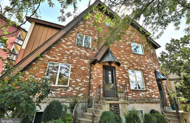 Photo of 8 REX Avenue unit: 11