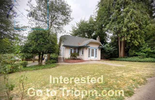 1673 Riverview Street