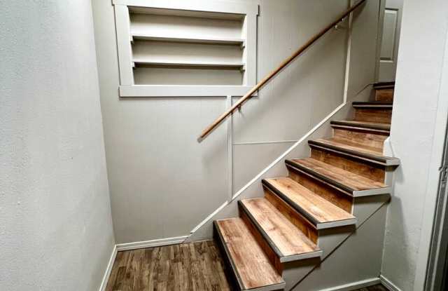 Move in special-$200 off first month's rent!
