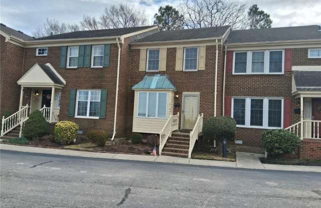 340 Worthington Square