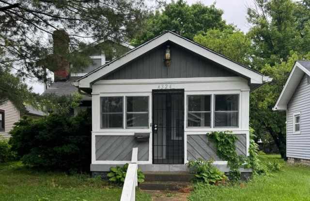 4324 Winthrop Ave