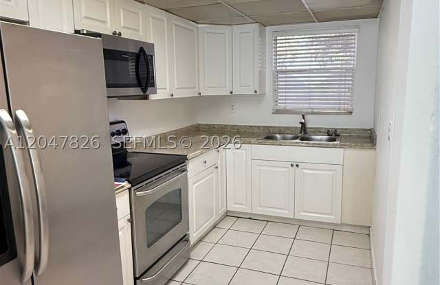 9367 Fontainebleau Blvd