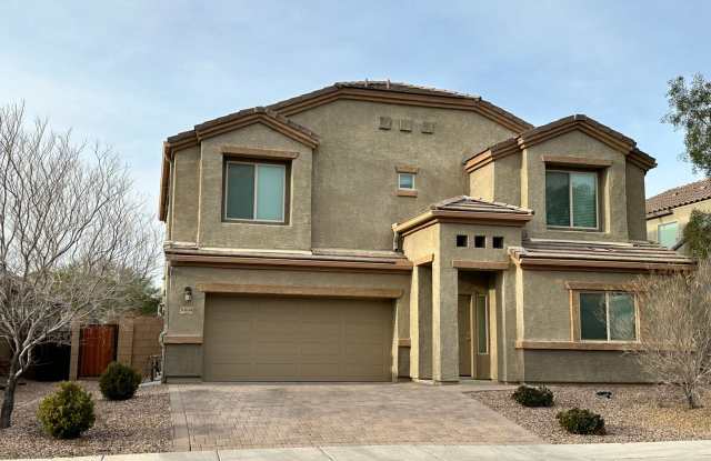 Photo of Beautiful Home in Saguaro Bloom!