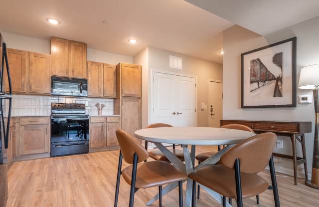 Photo of The Oleanders at Broadway