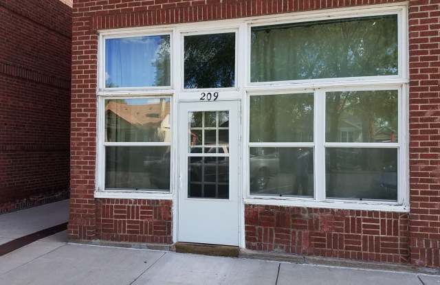 CHARMING ONE BEDROOM APARTMENT