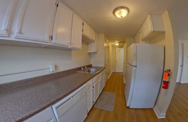 3D Tour Available - Centrally located 1 bedroom apartment with Washer  Dryer in Building! Available August 5th! photos photos