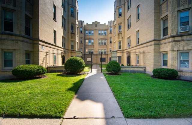 7631 South East End Ave.