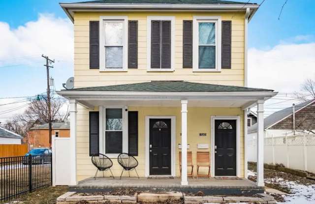 Photo of 164 East Mithoff Street - 1