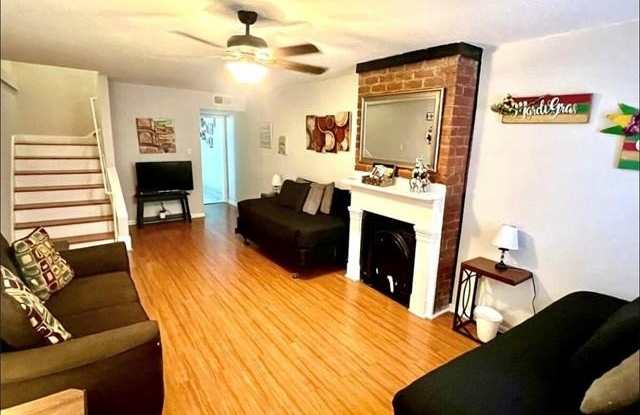 1247 KERLEREC Street