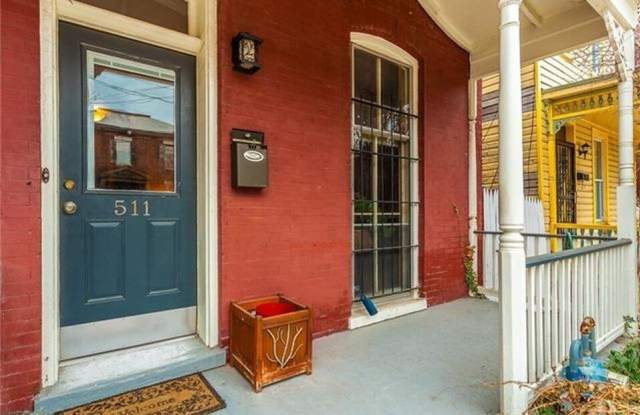 Large 2 Story House, Large Fenced In Yard, Wood Floors, Central Air, Quiet Community