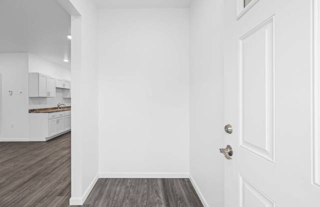 540 Santa Claus Lane - B