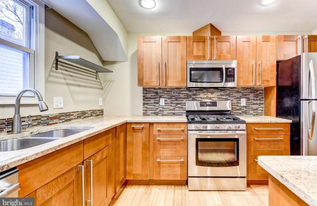 737 MORTON Street NW unit: 2