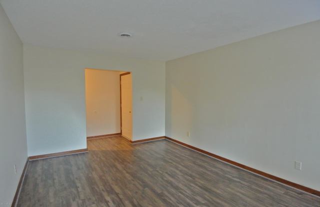 1106 Karen Drive unit: G