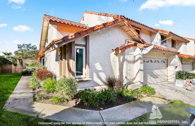 Beach townhome with two car garage!
