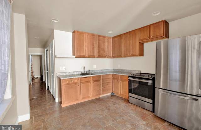 531 CHESTNUT Street unit: 1