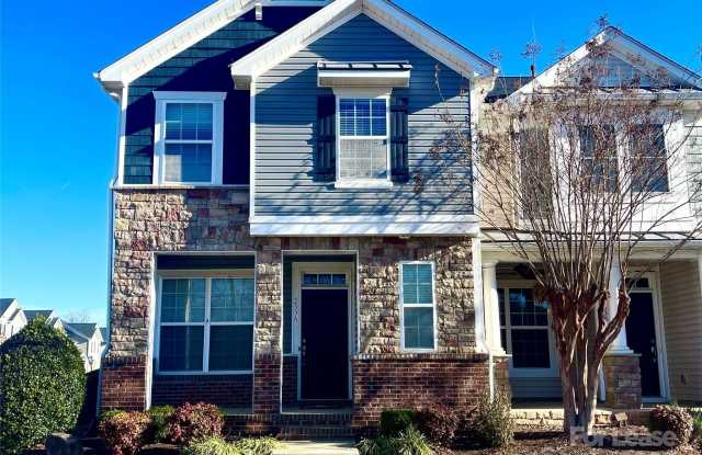 Photo of 233 E Waterlynn Road