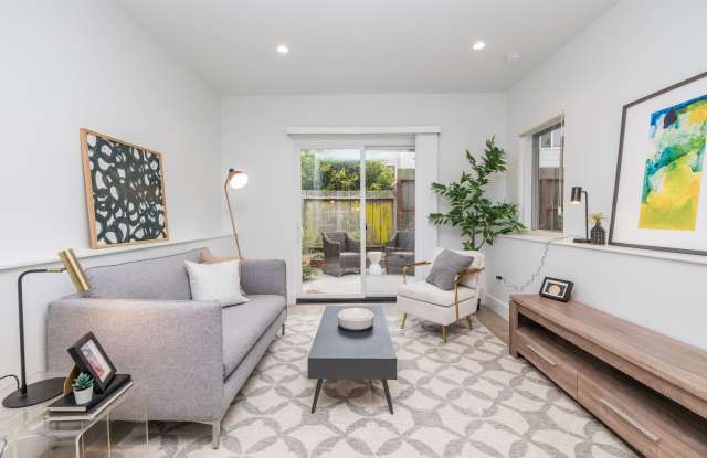 337 10TH AVENUE Apartments