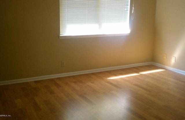 Photo of 447 Newport Drive