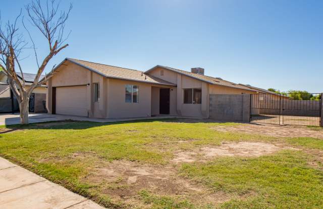 Photo of 4597 West 18th Place