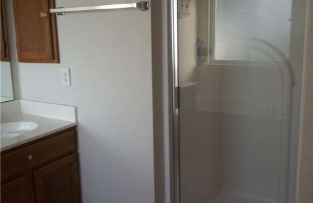 2213 N Village Green St