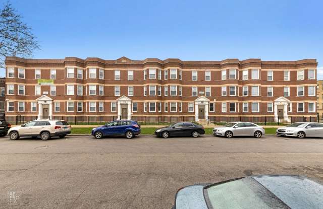 7643 S Stewart Avenue Apartments